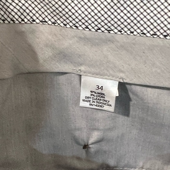 Men’s Hart Schaffner Marx 34W 33L Navy Wool Stretch Lightweight Dress Work Pants - Picture 6 of 11